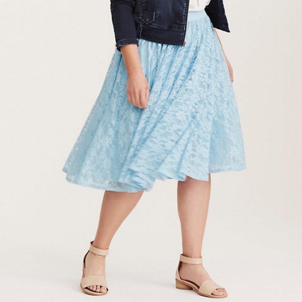 Blue lace skirt Torrid